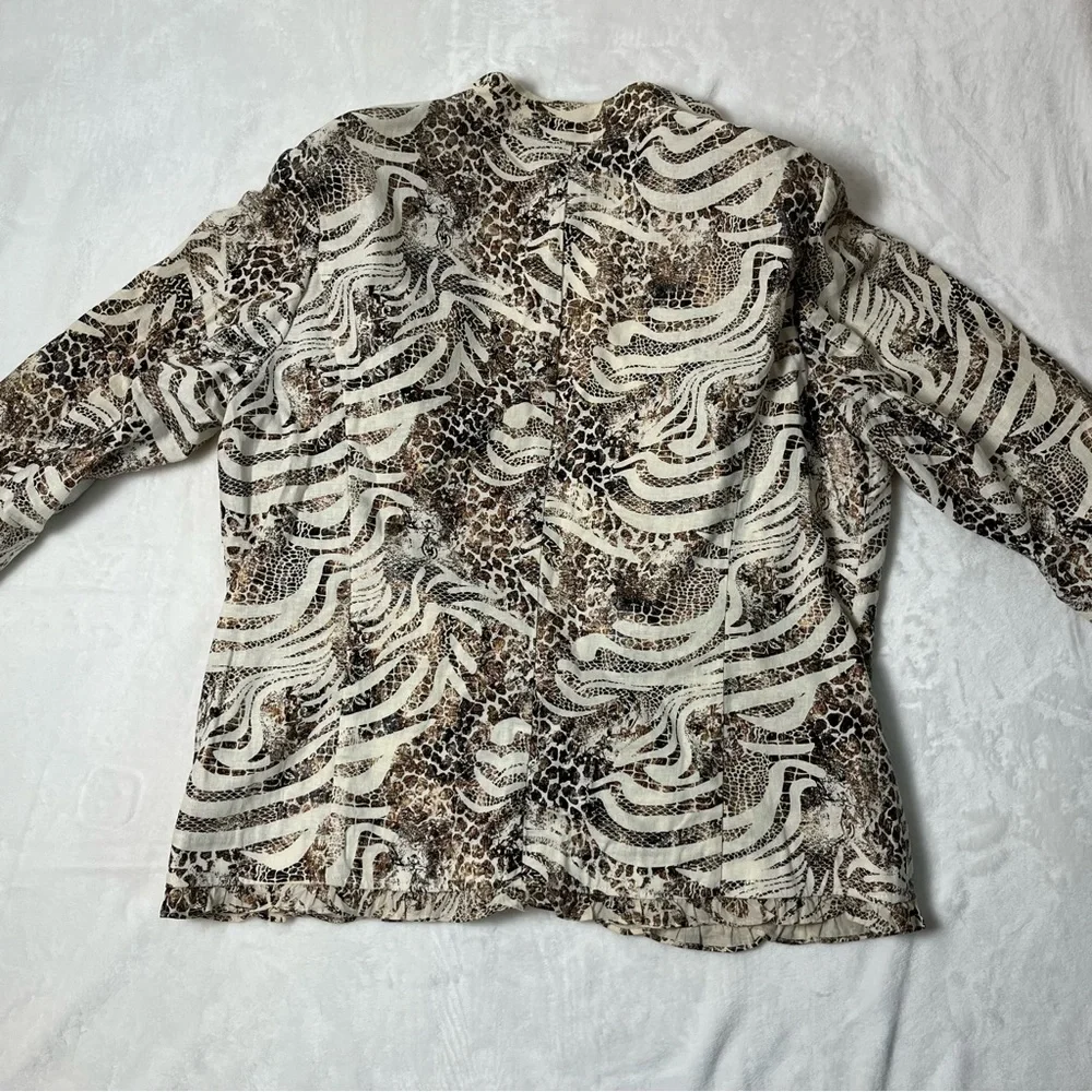 Chico's animal print linen blend size 2 overshirt - Picture 7 of 13